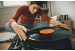 Comment choisir un rangement vinyle 33 tours adapté à sa collection ?